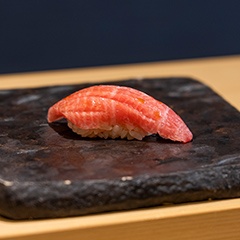 鮨 忠次開店時の様子