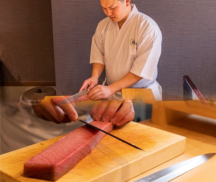 鮨 忠次 | 一貫一貫心を込めて握る赤酢寿司